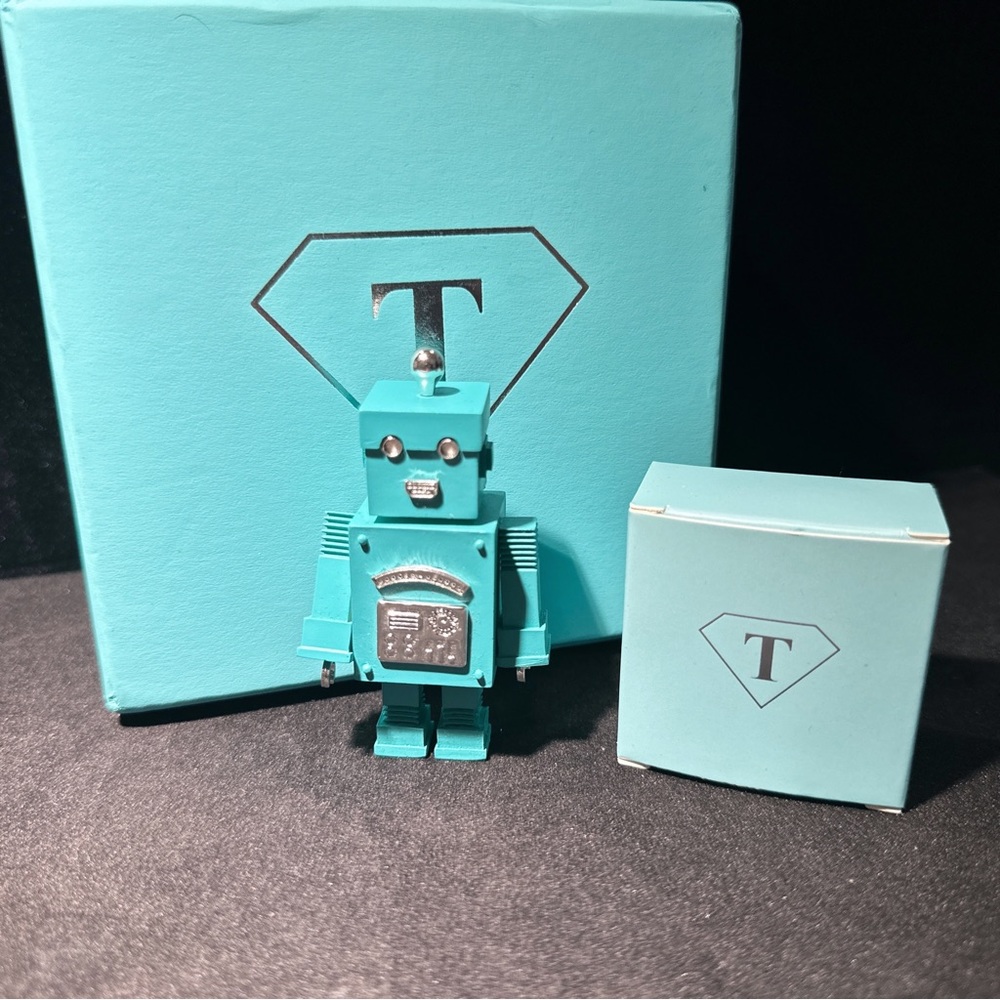 Tiffany’s Robot Car Deodoriser - Picture 2 of 6